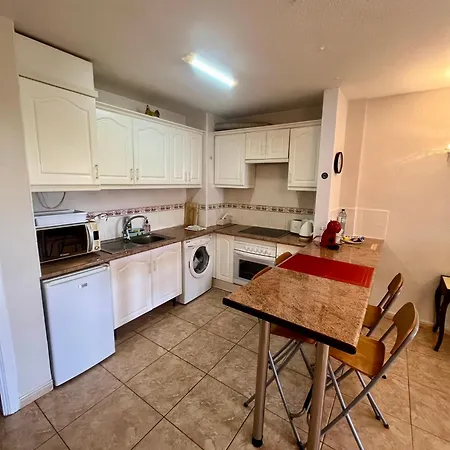 Constellation Victoria Apartment *