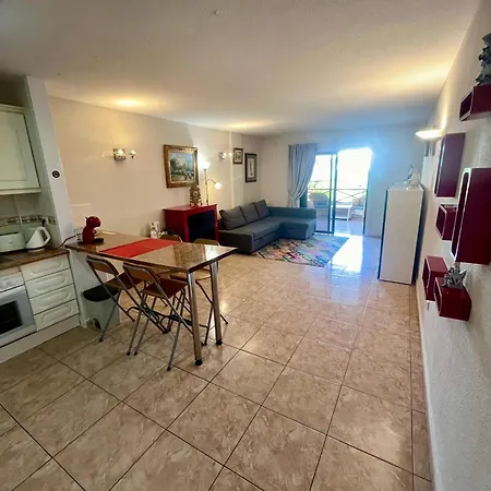 Constellation Victoria *